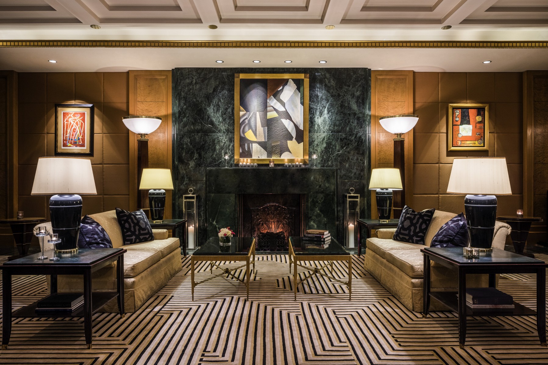 Photo of the hotel Sofitel New York: Lobby fireplace